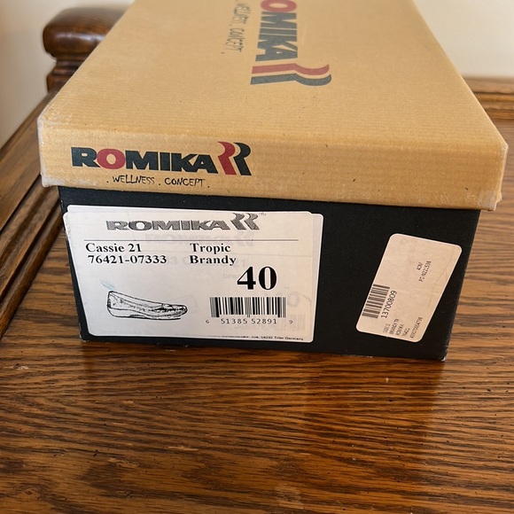 Romika 'Cassie 21' Wedge Flat Brandy NIB - Picture 9 of 9